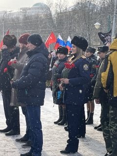 Руководство и сотрудники аппарата следственного управления приняли участие в мероприятии, посвящённом Дню памяти о россиянах, исполнявших служебный долг за пределами Отечества