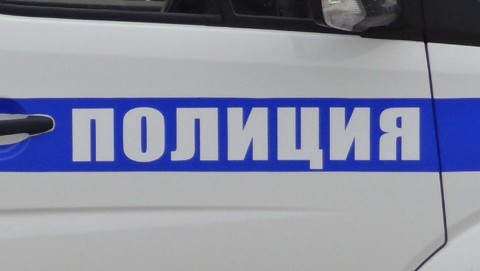 В Железнодорожном районе областного центра полицейские установили подозреваемого в краже денежных средств с банковского счета